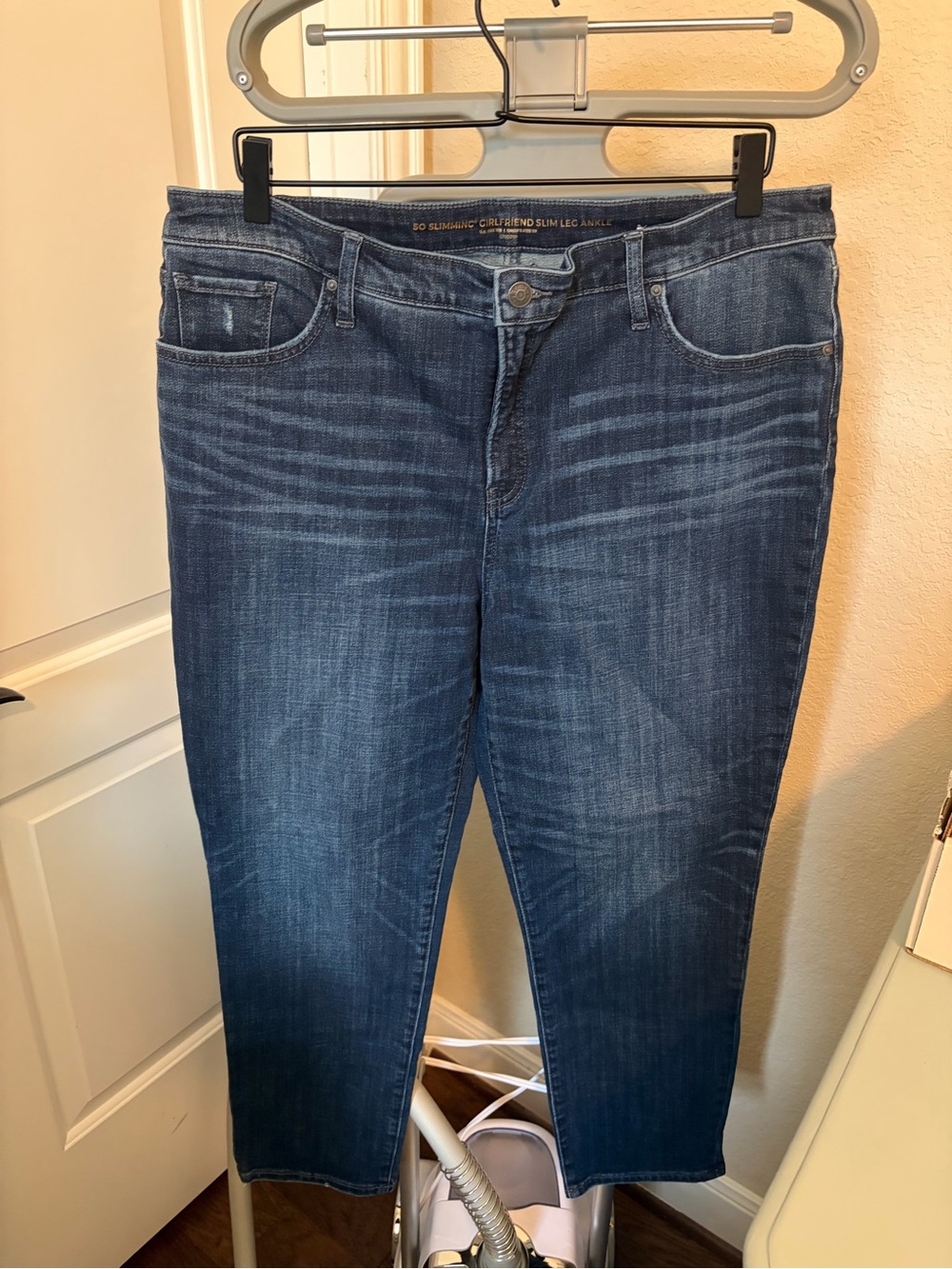 Chico's Dark Blue Ankle Slim Jeans